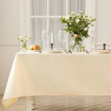 Скатерть Этель Shine 150*110 +/-3см, цв.молочный, пл. 192 г/м2, хл с ВГМО
